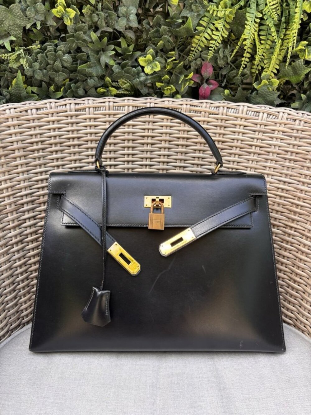 Authentic HERMES Vintage 1989 Kelly 32 Sellier black Box calf leather